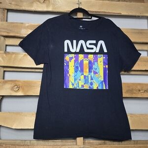 Hyper space NASA t-shirt Size:L Color: Black